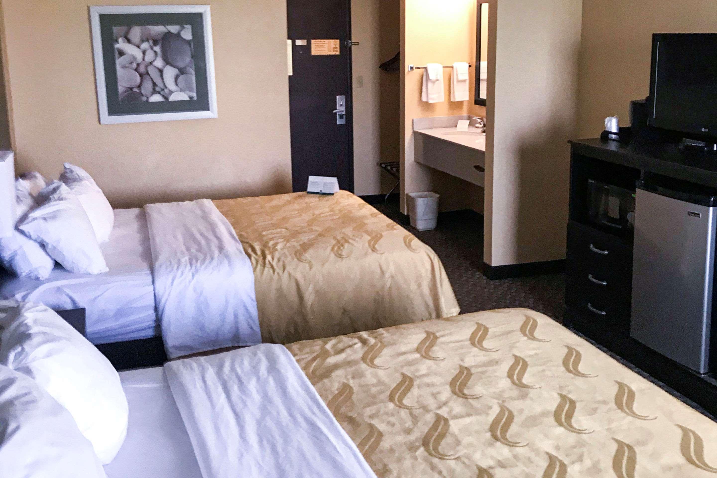 Quality Inn & Suites Mendota Near I-39 Ngoại thất bức ảnh