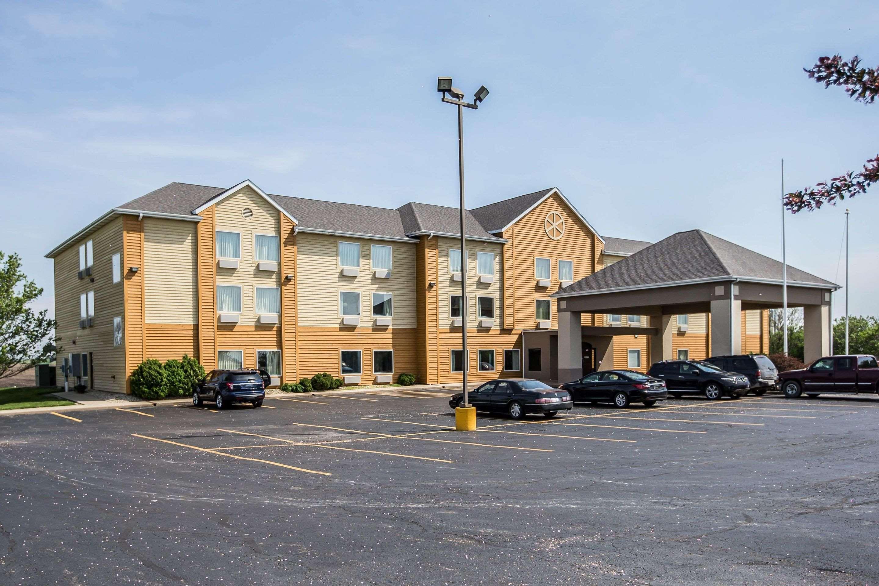 Quality Inn & Suites Mendota Near I-39 Ngoại thất bức ảnh